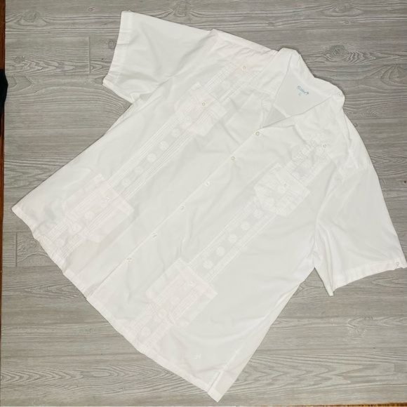 KS Island tropical hawaiian Short-Sleeve Guayabera Shirt with embroidered detail - Picture 1 of 4